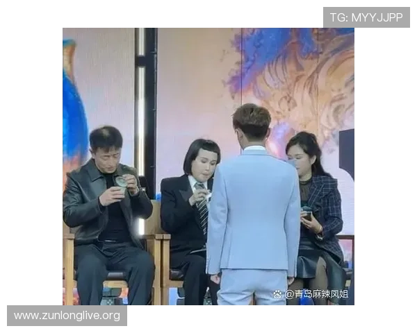 尊龙时凯的官方入口官方公告，及时获取最新登录入口信息及游戏更新通知保障顺畅体验